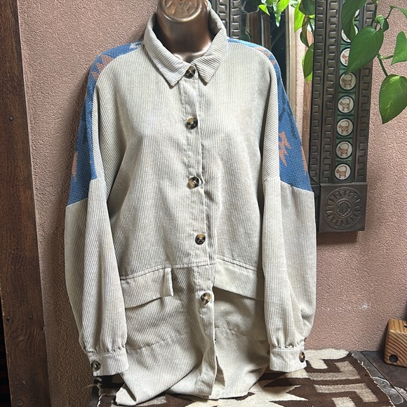 Davi&Dani Size Large Oversized Shacket Southwest Back Design Corduroy Tan Ribbed - Picture 5 of 6
